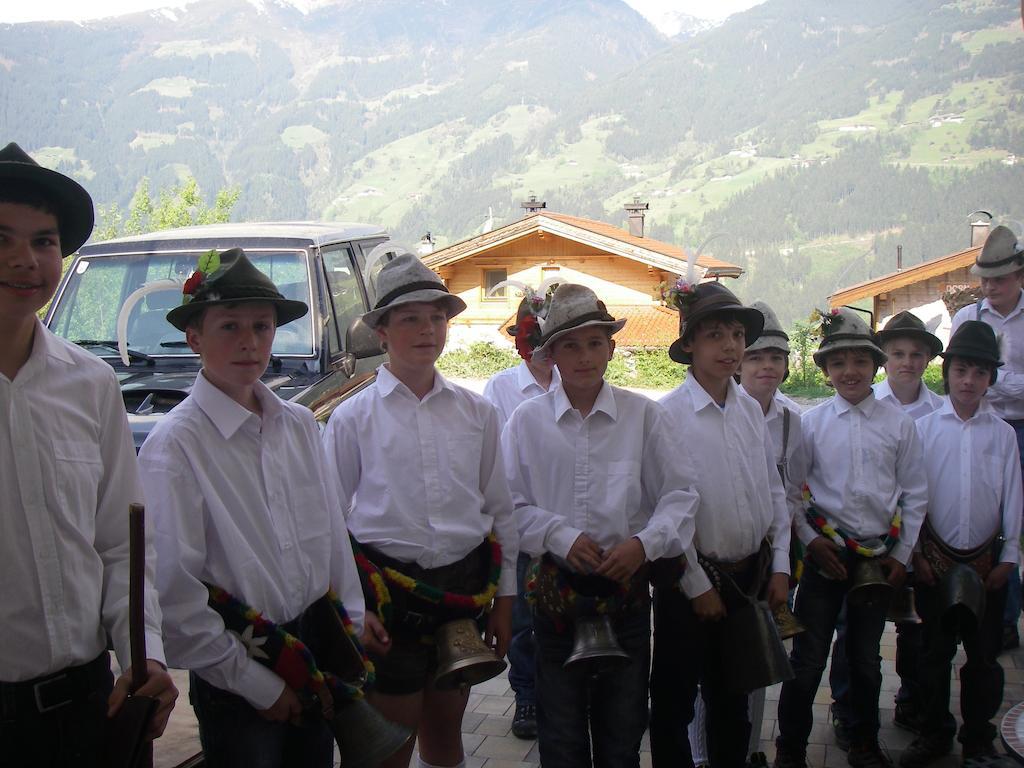 Haus Roland Appartement Zell am Ziller Buitenkant foto